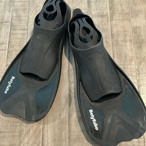 Belyfuko Short Swim Fins Flexible Ergonomic Pockets Black Size Large
